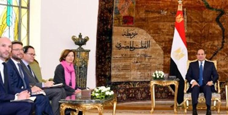 بررسی تحولات منطقه در دیدار وزیر دفاع فرانسه با رئیس جمهور آنالیز تحولات منطقه در ملاقات وزیر دفاع فرانسه با رئیس جمهور مصر