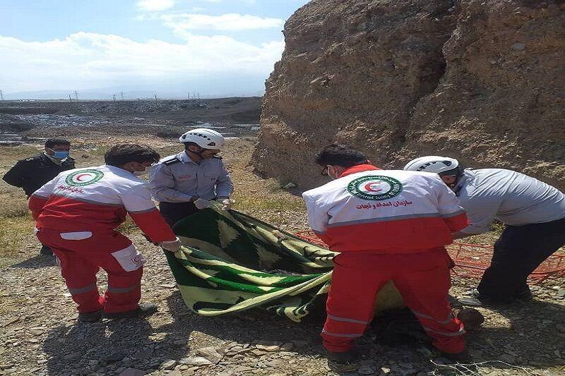 خبرنگاران جسد مردی در خزاق کاشان کشف شد خبرنگاران جسد مردی در خزاق کاشان کشف شد
