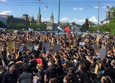 تظاهرات 10 هزار نفری ضد نژادپرستی در زوریخ