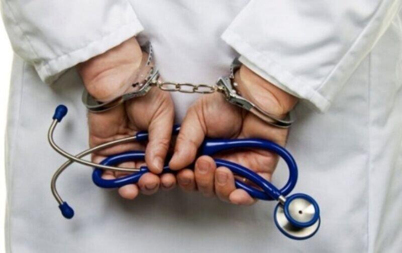 دستگیری پزشک قلابی در شهر یزد