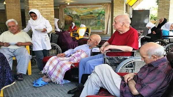هزار خانواده البرزی، سالمند خود را به بهزیستی سپرده اند